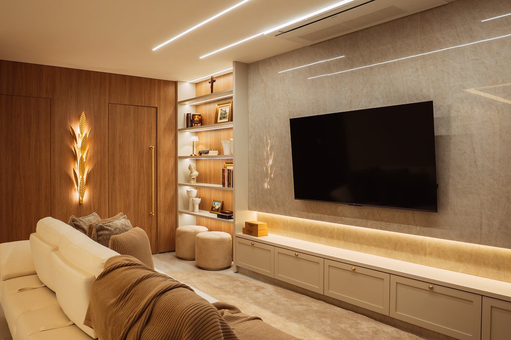 Painel de TV em Lastra Taj 120x270 polido