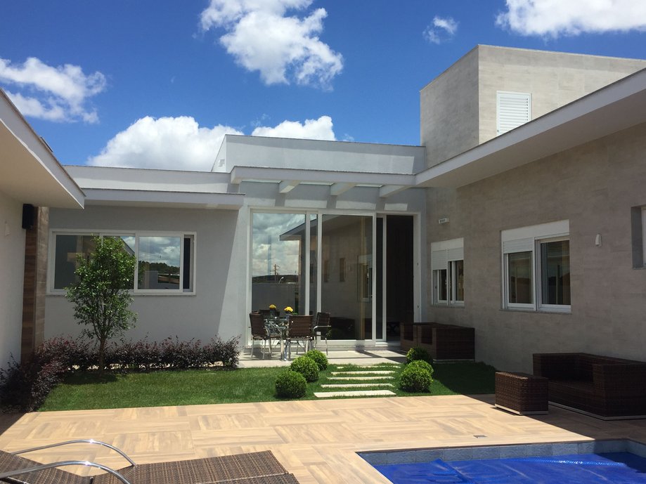 Varanda e Piscina