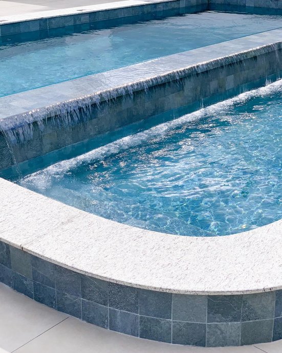 Reforma de área comum de ed. residencial - Piscina e bar