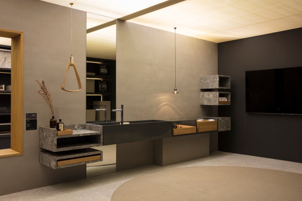 01 bandeja dupla 75x50x30 Pietra Lombarda Grigio | 01 cuba r dir 150x50x30 Steel Black | 01 bandeja glass 150x50x30 Steel Black | 01 cubo 50x50x30 Pietra Lombarda Grigio | 02 nichos 50x50x30 Pietra Lombarda Grigio | 01 nicho 75x50x15 Pietra Lombarda Grigio | 01 nicho duplo 150x50x15 Steel Black