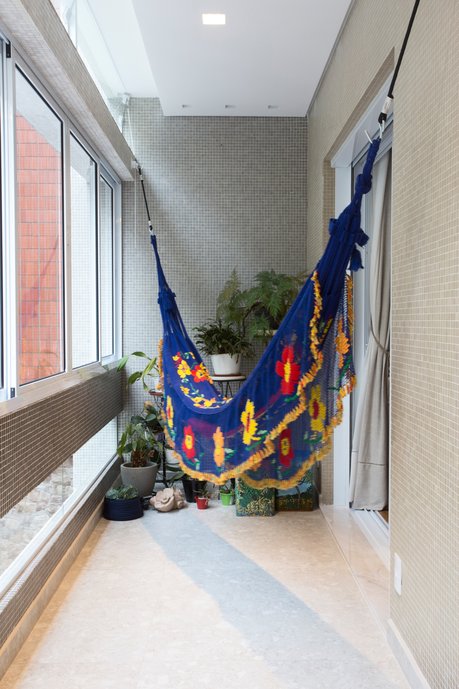 Quarto Casal Varanda Corredor Externo Suíte. Canto com rede.