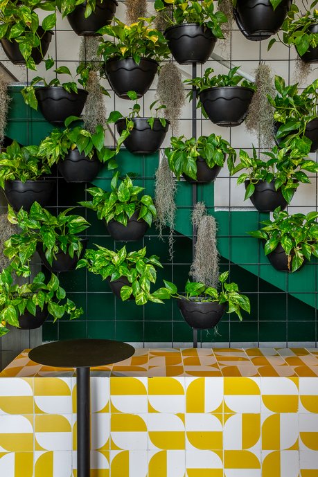 Detalhe banco em azulejo