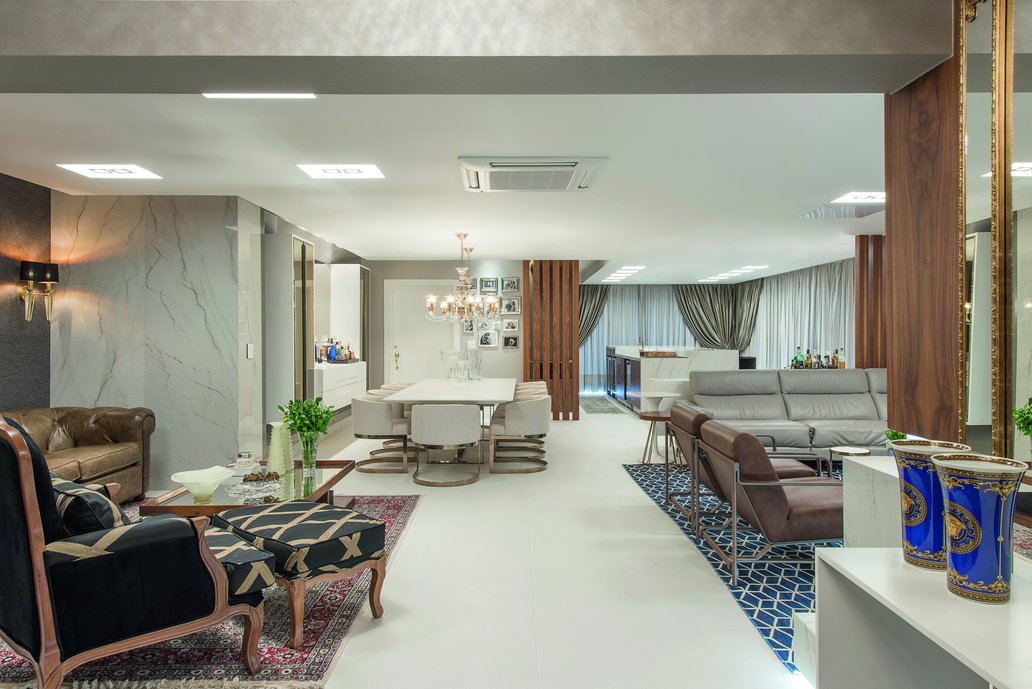 Nossa proposta para esse projeto foi criar um ambiente agradável e requintado onde os moradores possam oferecer conforto ao receber a família e amigos.