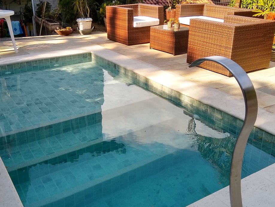 Projeto e obra reforma deck e piscina Pendotiba