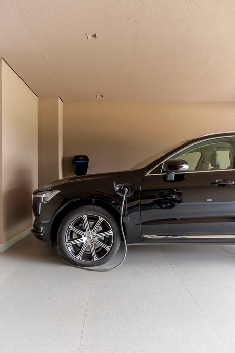 Garagem para carro elétrico.