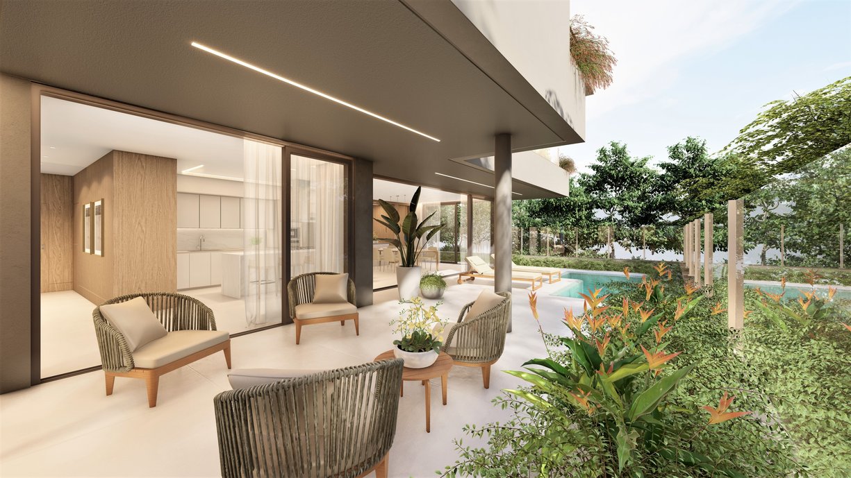 #ConcursoArchtrendsCasoca. A Casa CD integra a cozinha e área de festas em conjunto com o espaço da piscina externa de maneira a vincular a visibilidade privilegiada para a área de preservação permanente na lateral na casa. Todo o espaço interno social e a área externa estão revestidas com o MS. Barcelona Cristal em suas variações acetinada e Ext. O revestimento claro valoriza o uso dos painéis de madeira certificada. A piscina está revestida com o Barlavento Caribbean, que valoriza o entorno verde e destaca a área social externa. Para harmonizar com toda a casa, o revestimento escolhido para churrasqueira foi o Terralma Noronha que traz o revelo para a parede e sofisticação para o espaço. As grandes aberturas favorecem o uso de iluminação e ventilação natural por toda a residência, permitindo a permanência agradável em todos os ambientes. O projeto possui portobello para casa toda, transmitindo conforto para toda família. 
