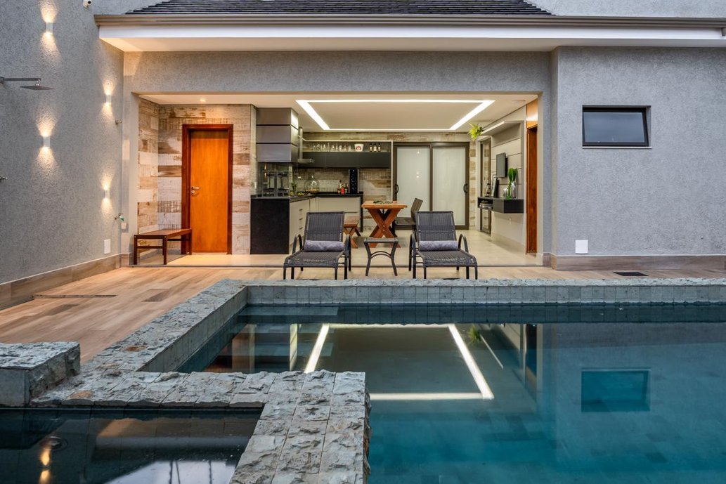 Projeto de Arquitetura, Interiores e Paisagismo de uma Residencia Unifamiliar localizada em Jacutinga-MG
