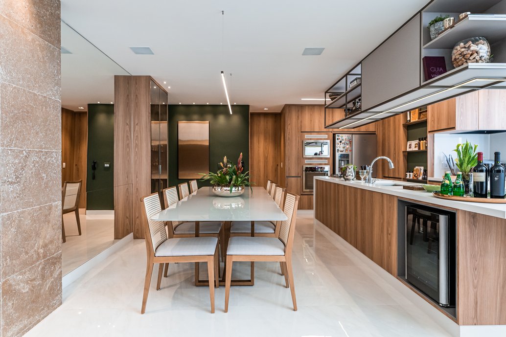 Intergração total entre Jantar e Cozinha de apartamento 