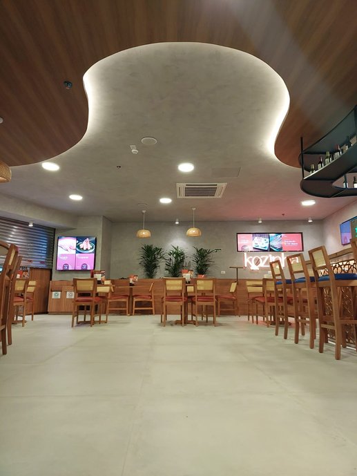Salão Kozinha Sushi Aeroporto Internacional do Galeão RJ por Sete Arquitetura