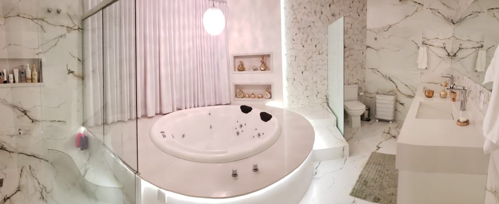 wc suite