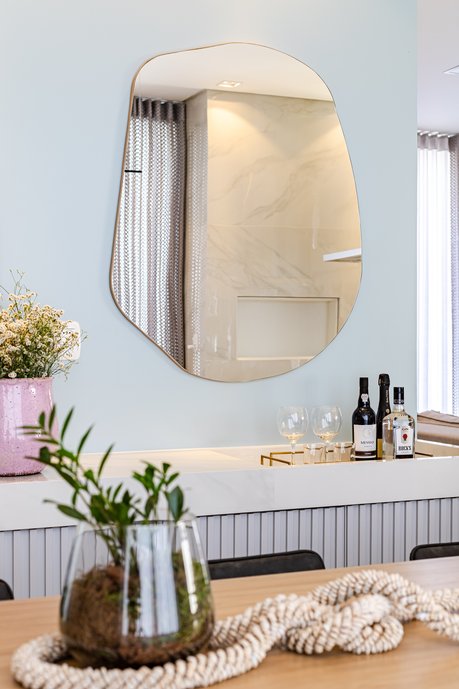 Bar com nicho em Porcelanato 
