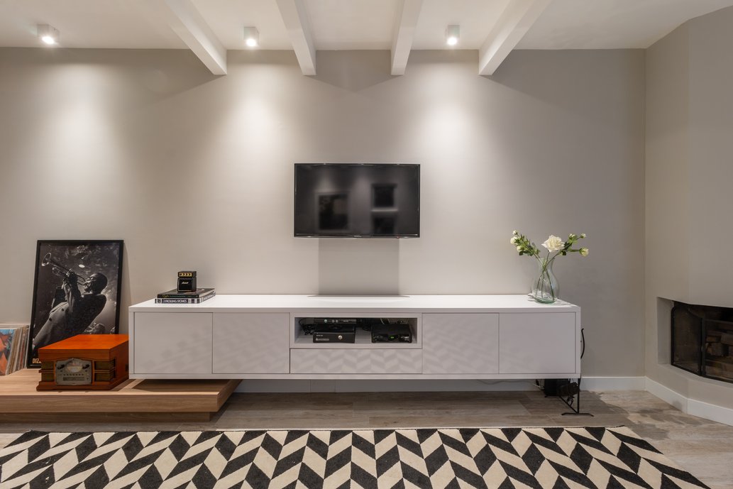 Reforma de sala residencial com estilo minimalista