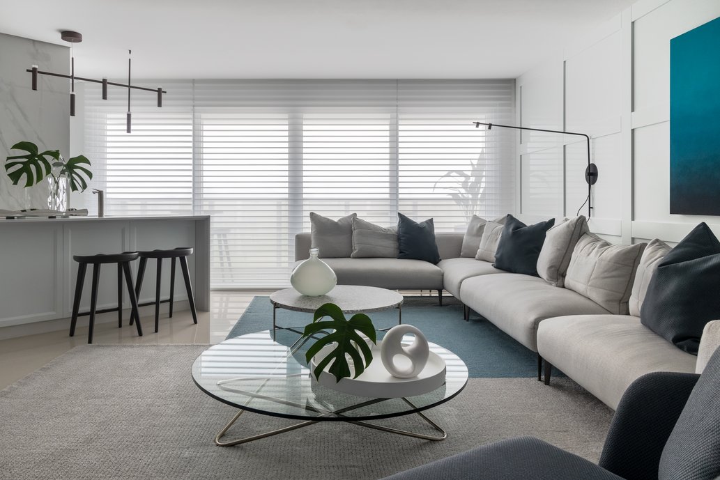 Apartamento em Balneário Camboriú, com tonalidades neutras, sereno e leve. Fotógrafa: Bia Nauiack