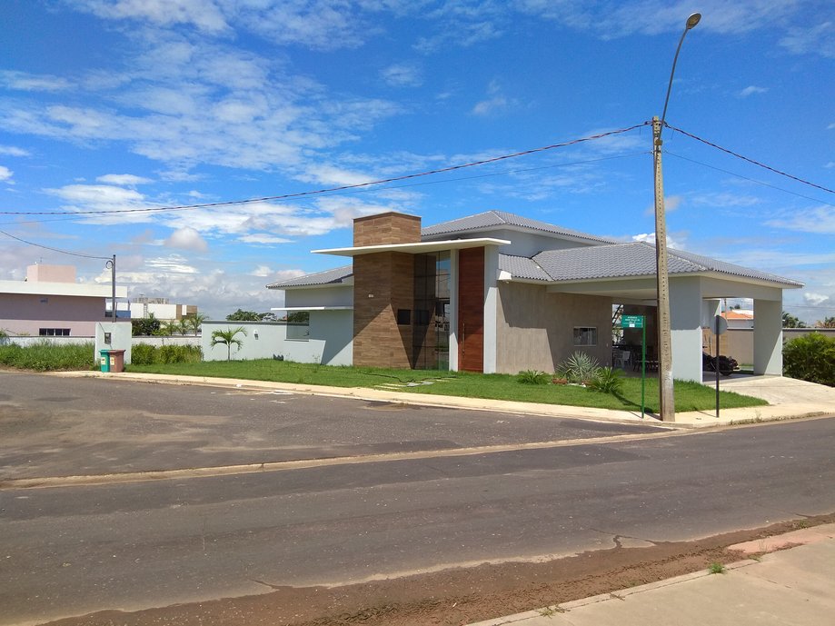 FACHADA FRONTAL