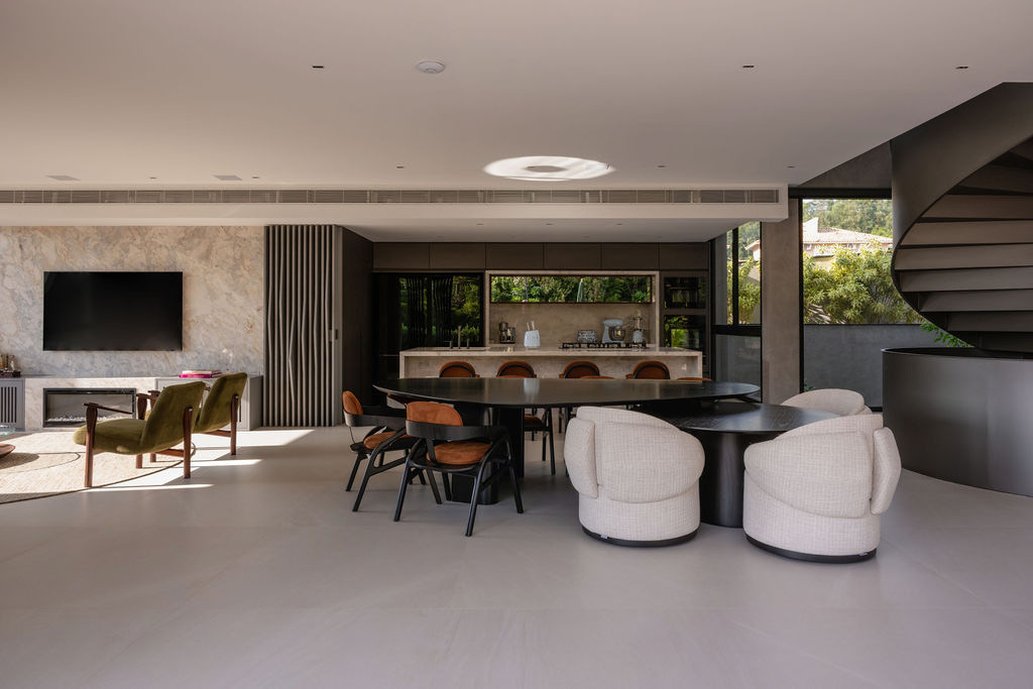 Sala de estar, jantar e cozinha