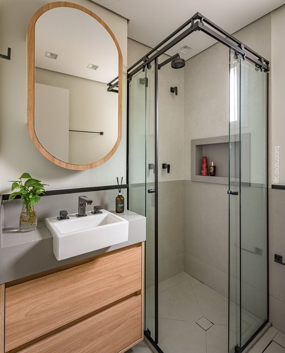 Banheiro em tons de cinza