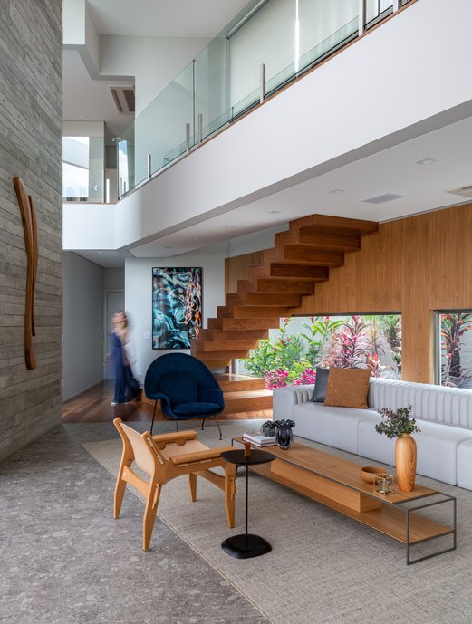 Piso em Porcelanato Pietra Lombarda Grigio Portobello. 