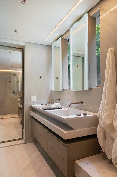 banho suite casa, cuba esculpida e lastras nas paredes
