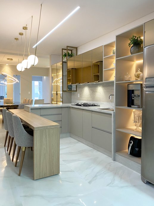 Cozinha elegante, moderna e confortável