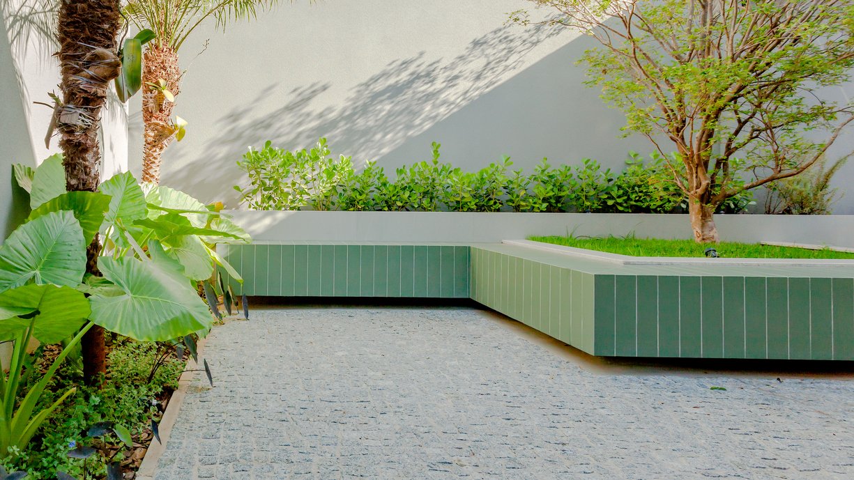 Jardim monocromático com Terralma
