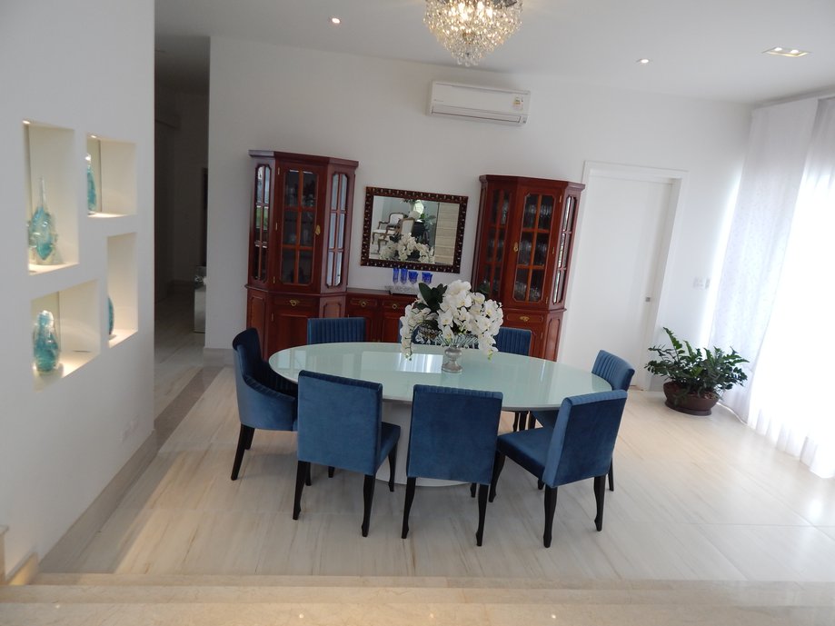 Sala de jantar, Casa Mato Grosso.
Piso Bianco di Ariston NAT