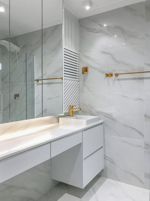 Bianco Covelano polido 120 x 60 cm