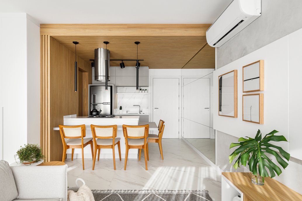 Apartamento tipo studio jovem e moderno, com toques praianos.