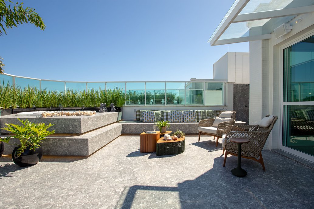 Terraço área externa spa // Foto: Dennys Manske