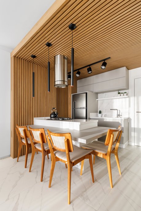 Apartamento tipo studio jovem e moderno, com toques praianos.