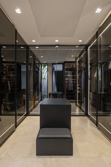 Closet preto
