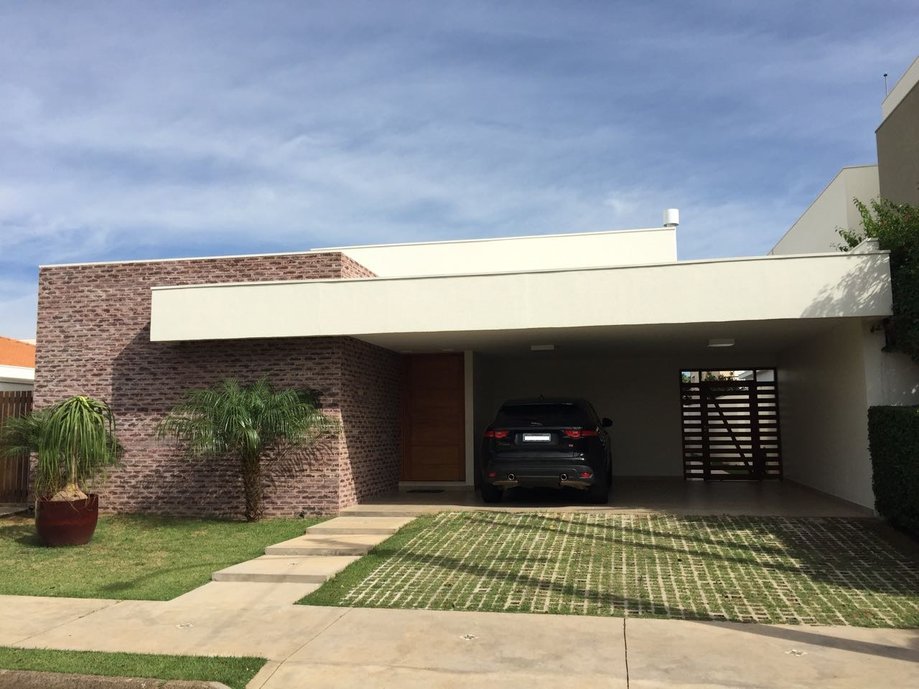 garagem integrada ao corpo da casa