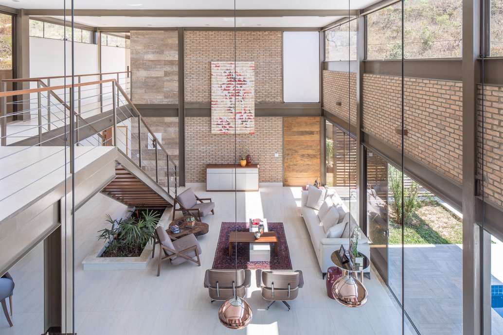 Sala Casa MM CoGa Arquitetura com Travertino Navona Bianco 60x120