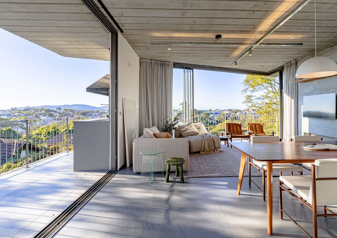 Casa Canto: um encontro entre a pedra e o concreto