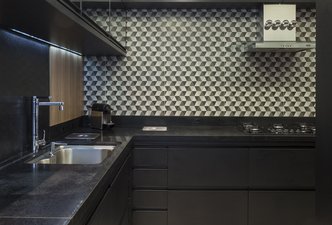 Black Kitchen