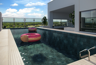Área Externa com Piscina