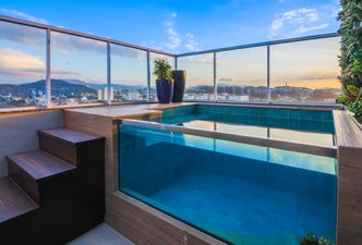 Piscina de Vidro