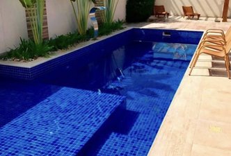 Piscina convidativa