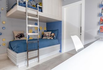 Suíte menino azul e cinza