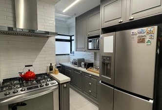 APÊ PINHEIROS