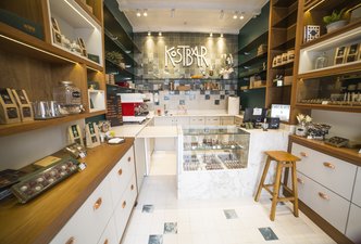 Kostbar Chocolates & Amigos