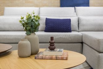 Parede da sala integrada com revestimento padrão 