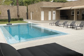 PISCINA E GOURMET A.L.
