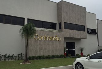 Fachada Industrial