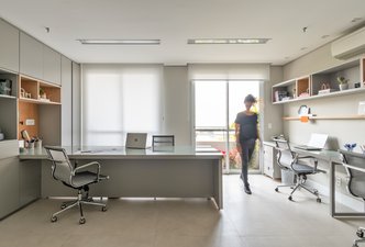 ESCRITÓRIO DEGRADÊ ARQUITETURA E INTERIORES