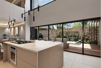 Cozinha gourmet e piscina integrados