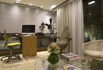RETINA CLINIC