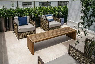 Prédio Residencial com Sacada