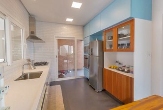 Cozinha com Liverpool White e Mineral Black