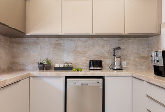 CASA BG - COZINHA MONOCROMÁTICA