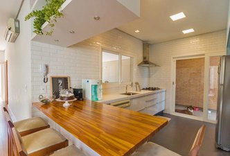 Cozinha em Liverpool e Mineral Black